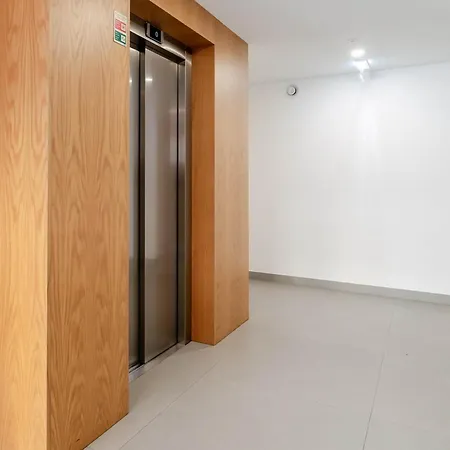 Spacious Light-filled Flat With Garage By Hostwise Appartement Leça da Palmeira