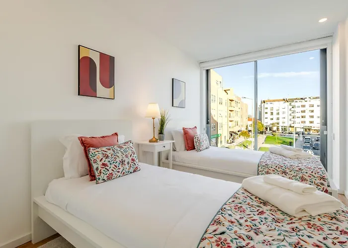 Daire Spacious Light-filled Flat With Garage By Hostwise Leça da Palmeira