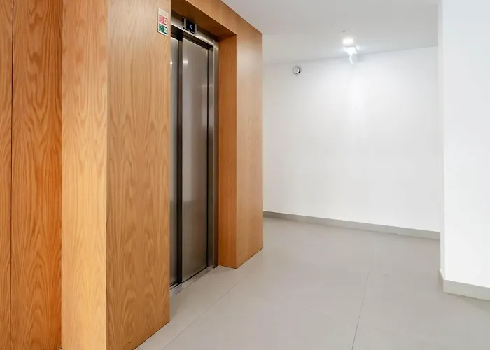 Spacious Light-filled Flat With Garage By Hostwise Apartment Leça da Palmeira