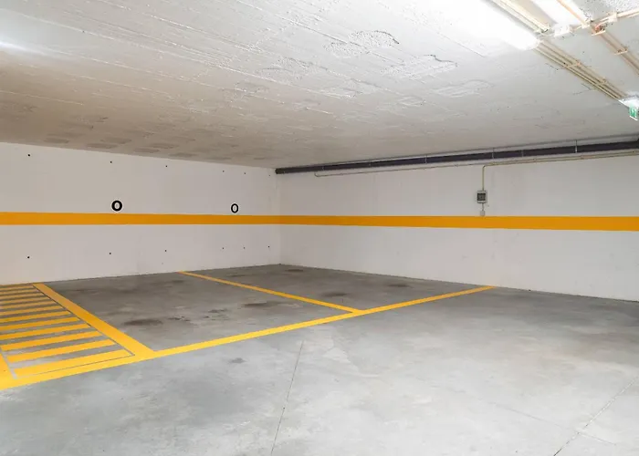 Apartment Spacious Light-filled Flat With Garage By Hostwise Leça da Palmeira